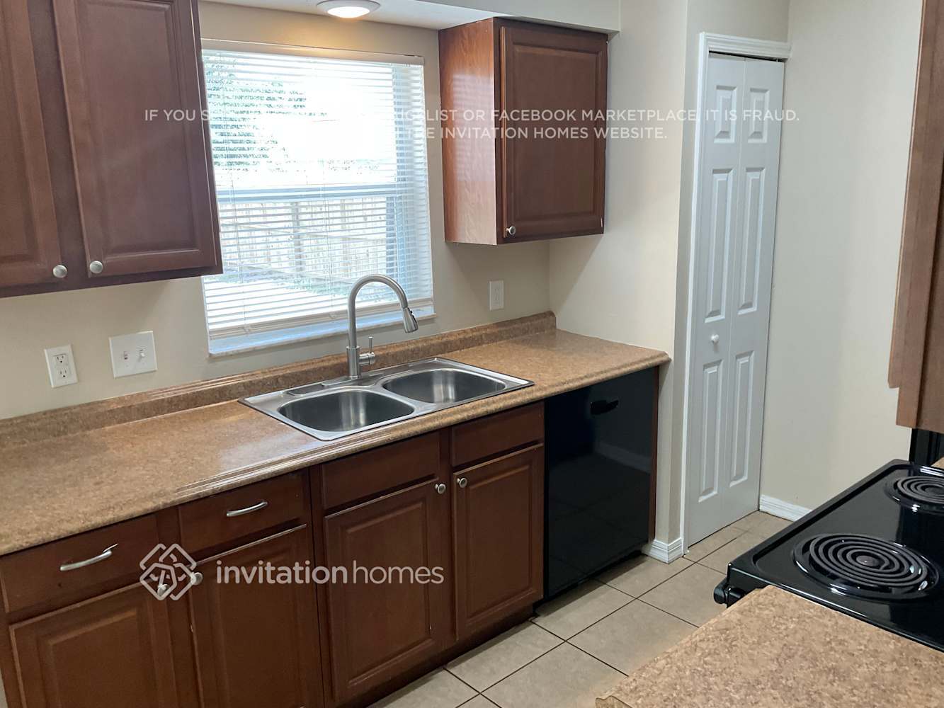 Building Photo - 2830 Chalmer St