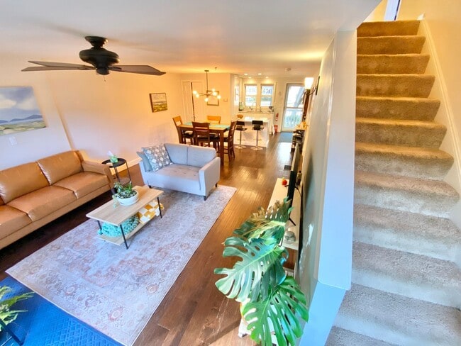 Building Photo - 3 Bedroom Condo in South Burlington VT Available 12/6!