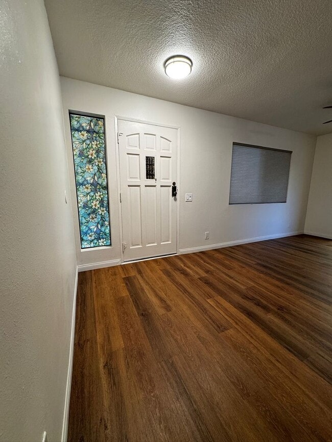 Building Photo - Mission Bay 2 Bed 2 Bath Condo with covered parking