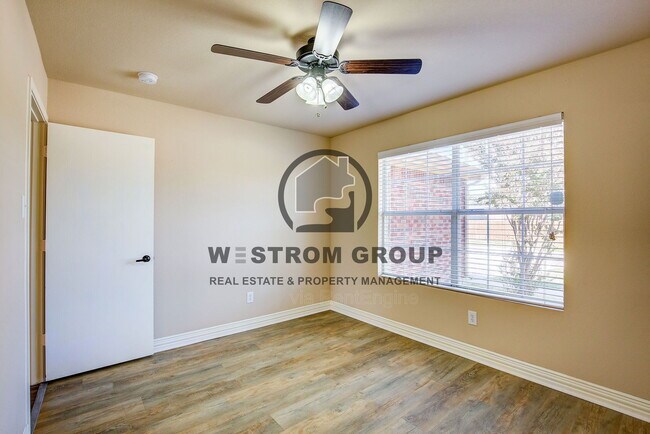 Building Photo - 10856 Devontree Dr