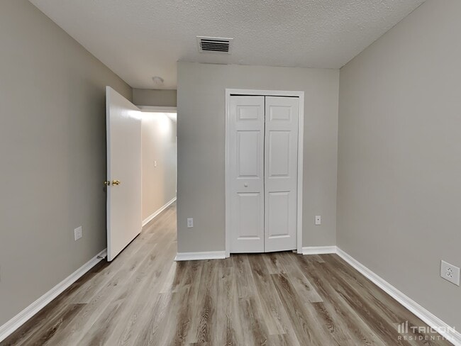 Building Photo - 1419 Birchstone Avenue Brandon FL