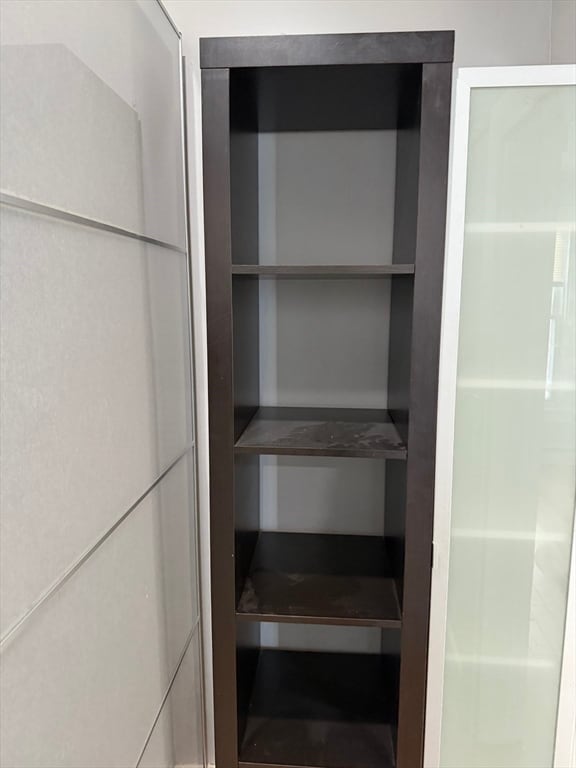 Building Photo - 17 Nichols St