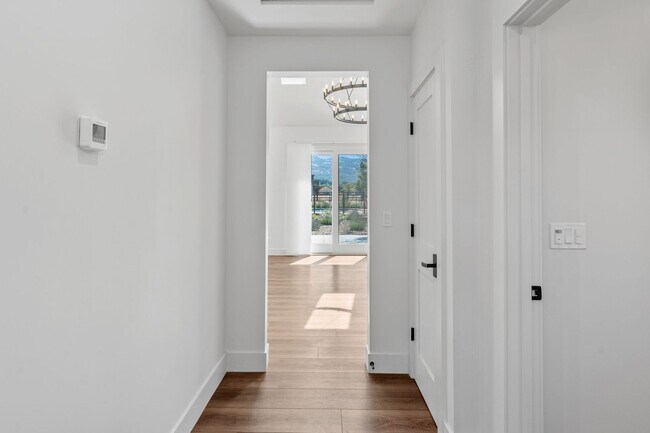 Building Photo - Modern Farmhouse w/ Pool and Paid Utilities