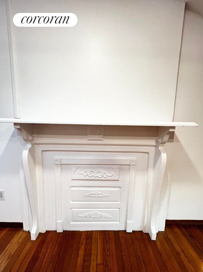 Building Photo - 357 Halsey St