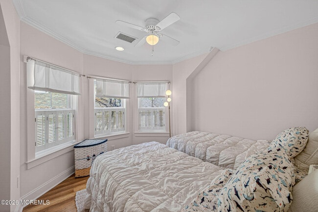 Building Photo - 403 Sewall Ave
