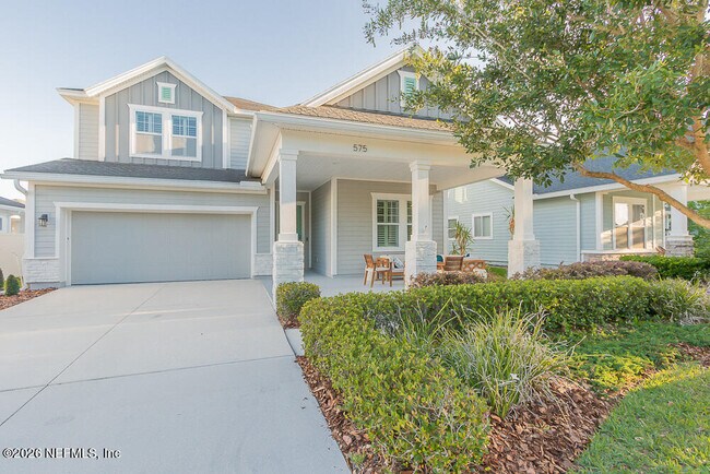 Building Photo - 575 Park Lake Dr