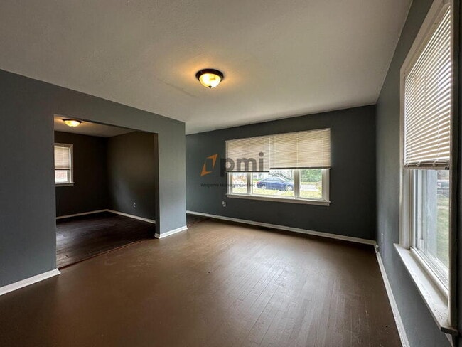 Building Photo - 1246 W 17th Ave