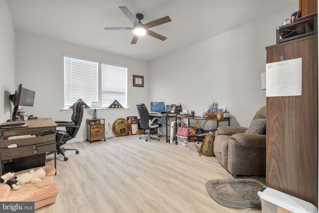 Building Photo - 68 SNOWDROP Dr