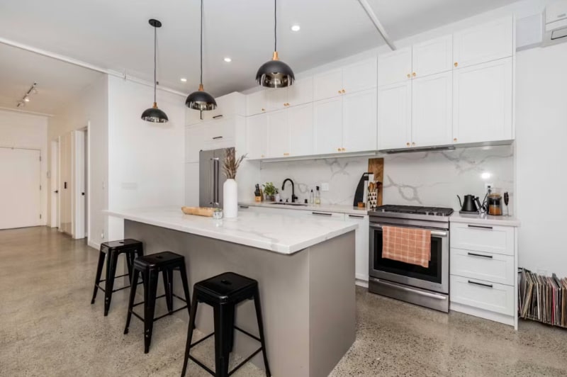 Building Photo - 730 29th St