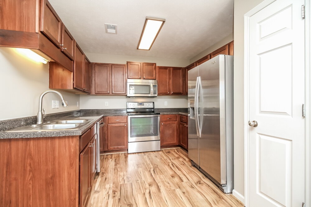 Building Photo - 2652 Apostle Ln