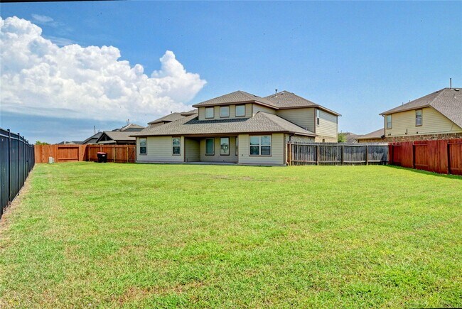Building Photo - 9230 Mission Arbor Ln
