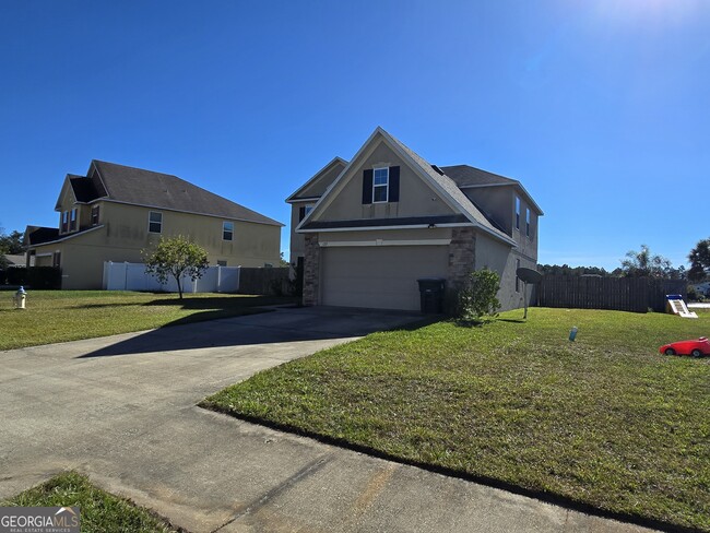 Building Photo - 127 Cedar Cir Dr