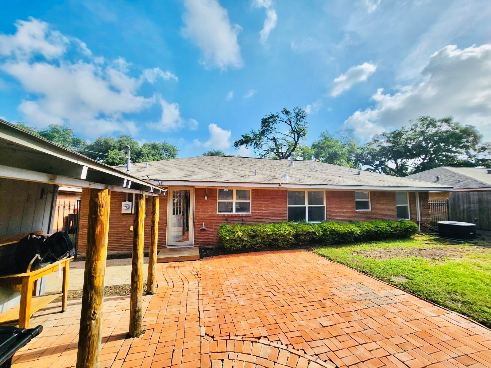 Building Photo - 1635 Wilde Rock Way
