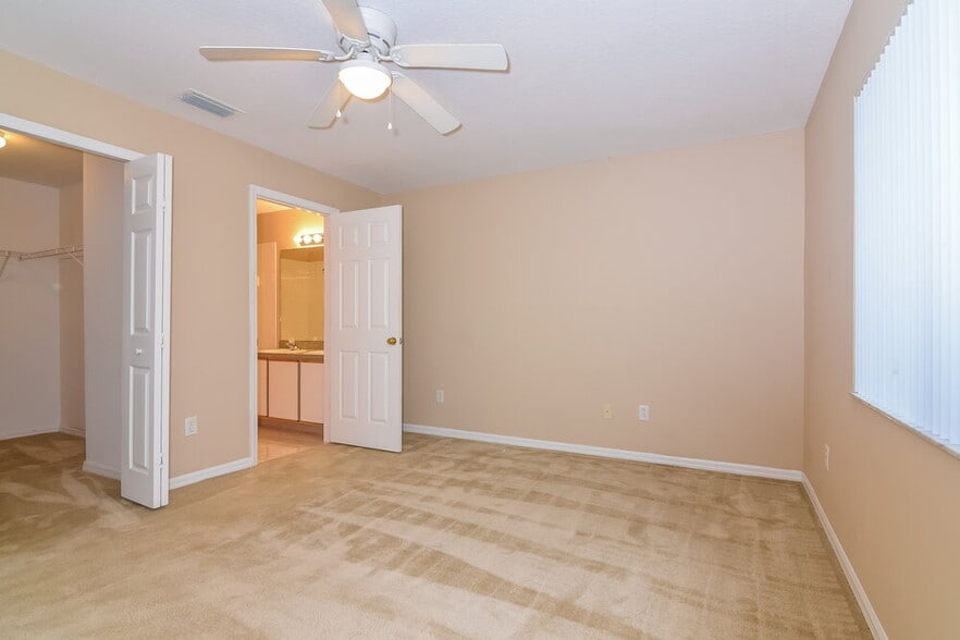 Building Photo - 12118 Feldwood Creek Ln