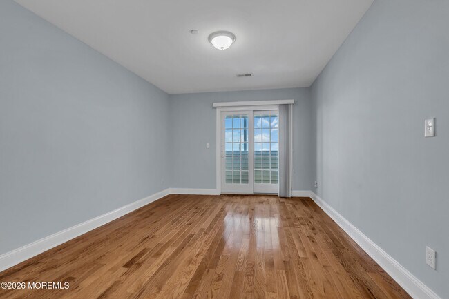 Building Photo - 1136 Ocean Ave