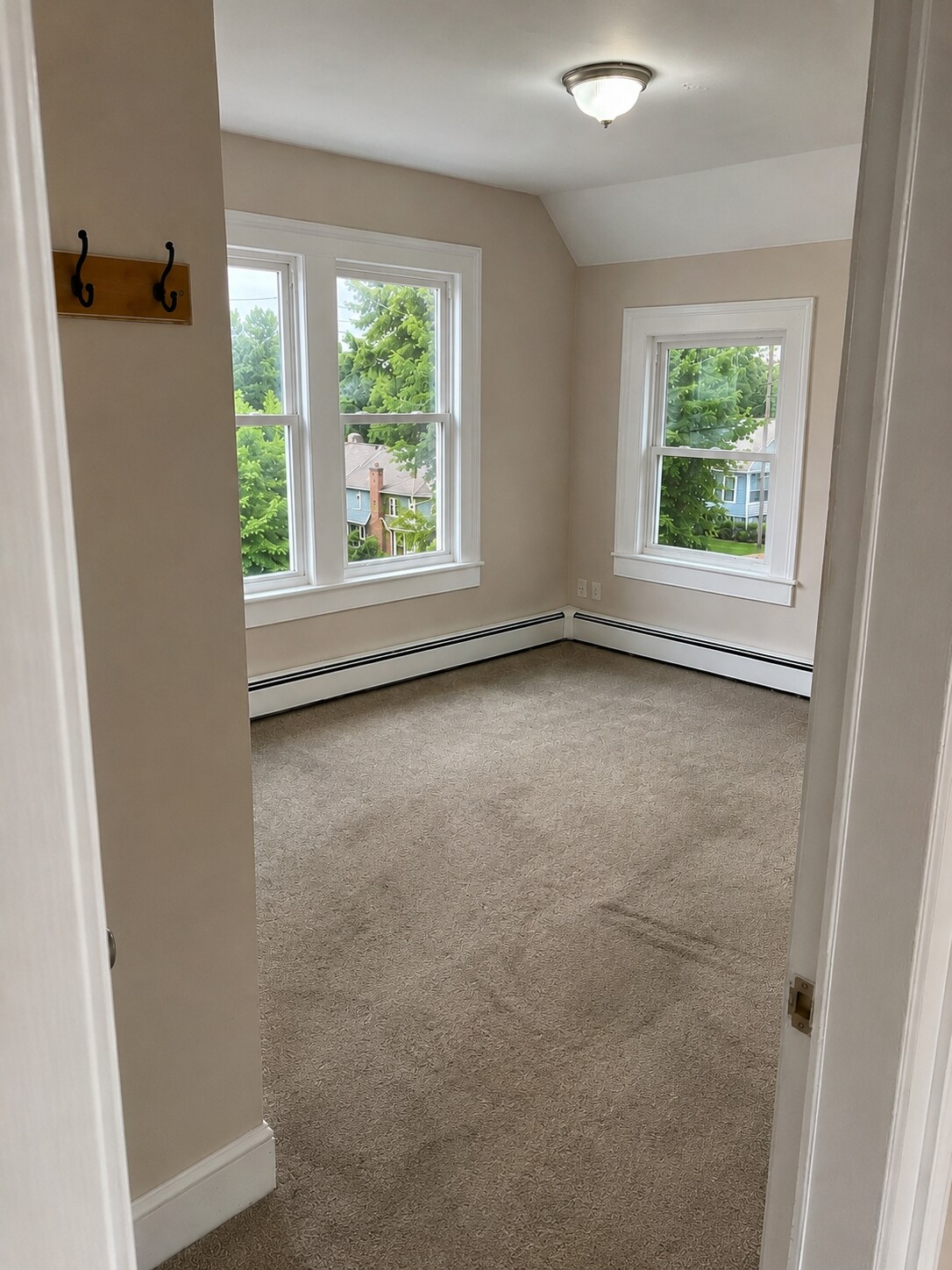 Building Photo - 405 Bellevue St