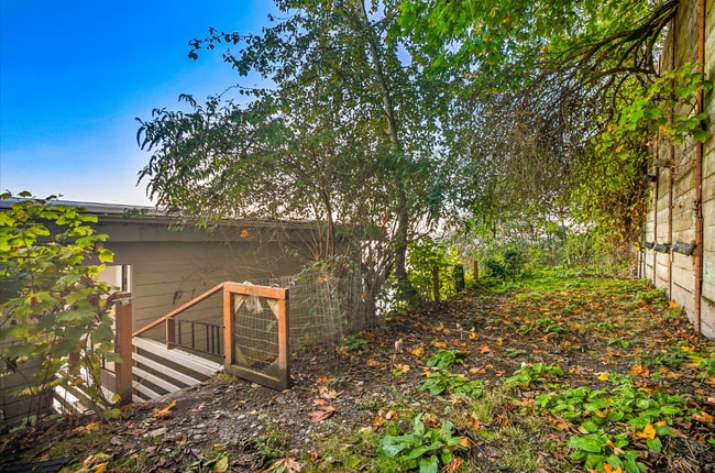 Building Photo - 11143 Rolling Bay Walk NE