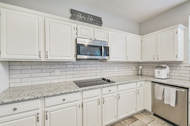 Building Photo - 20422 Maple Meadows Ct