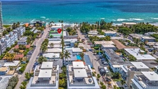 Building Photo - 320 Walnut St