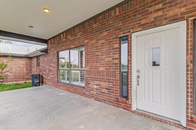 Building Photo - 8321 Co Rd 200