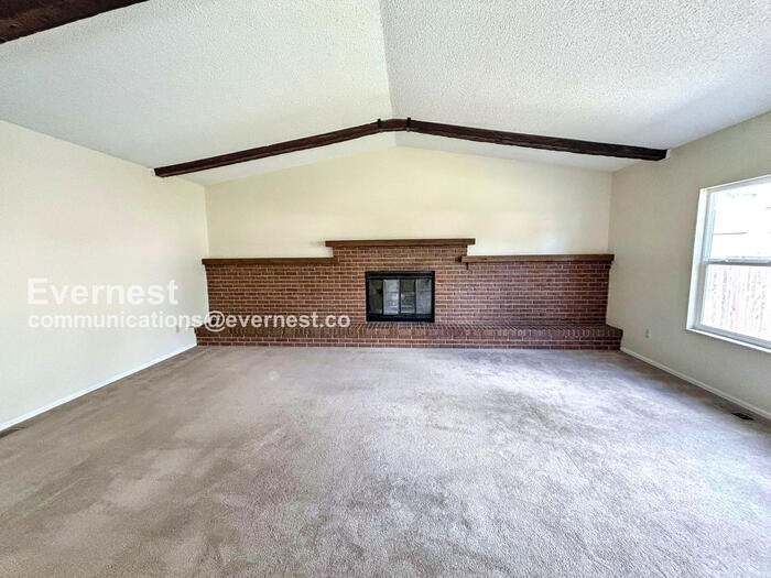 Building Photo - 6659 Gambol Quail Dr E