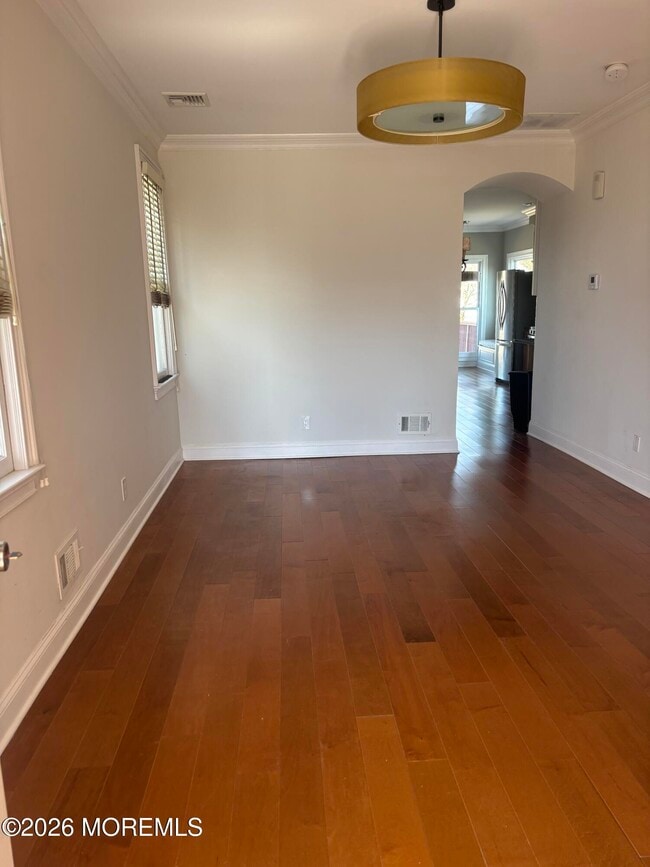 Building Photo - 56 Waterman Ave