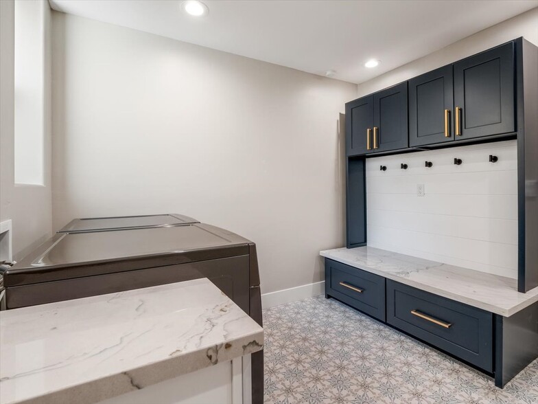 Enormous laundry room/drop zone area with brand new large capacity W/D - 8437 N 84th St