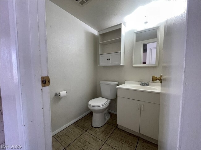 Building Photo - 3904 Blackford Pl