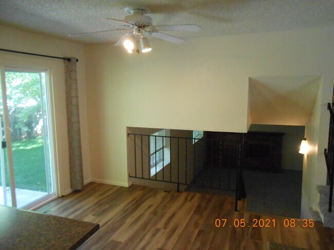 Building Photo - 418 Chukar Ct