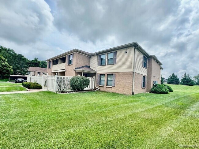 Building Photo - 19536 Northridge Dr