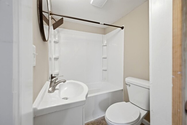 Building Photo - 180 Hayden Ave