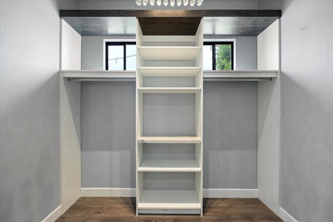 Building Photo - 1629 W Willetta St