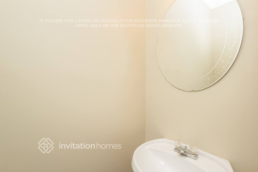 Building Photo - 117 Omega Ct