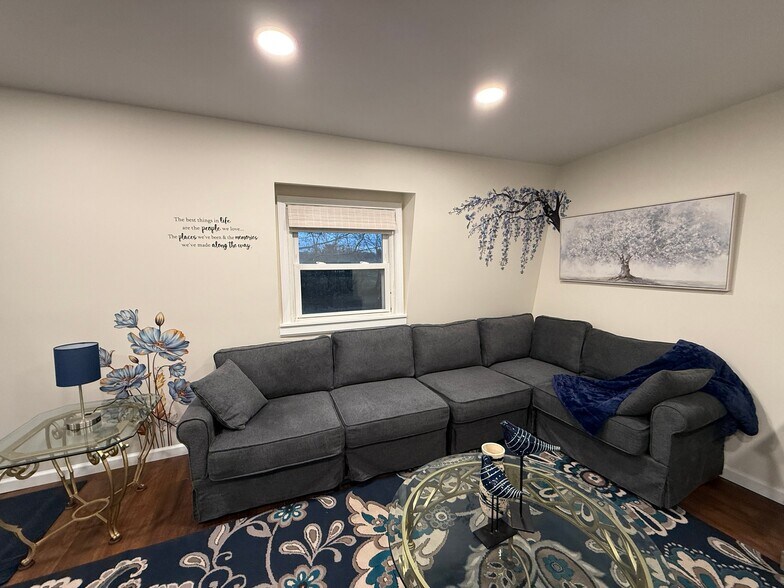 Building Photo - 973 TN-81