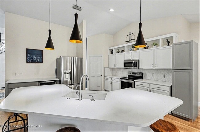 Building Photo - 4166 San Ysidro Way