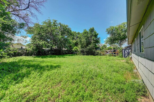 Building Photo - Welcome Home!