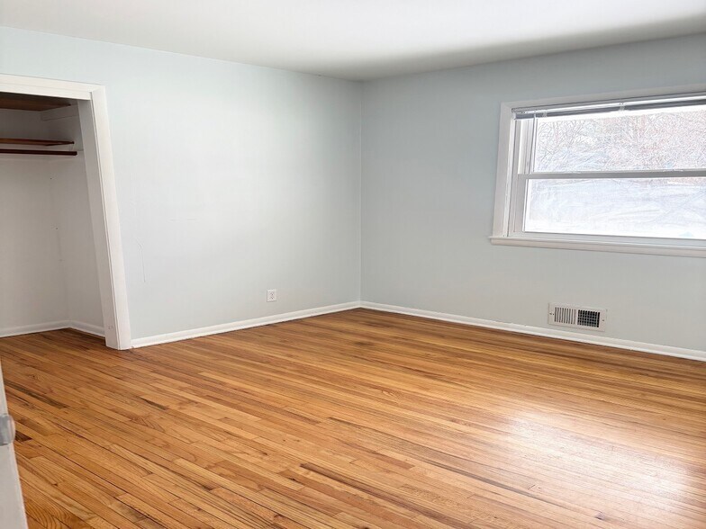 Building Photo - 7313 65th Ave N