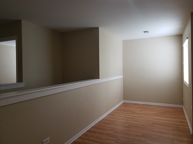 Building Photo - 2108 Primrose Dr