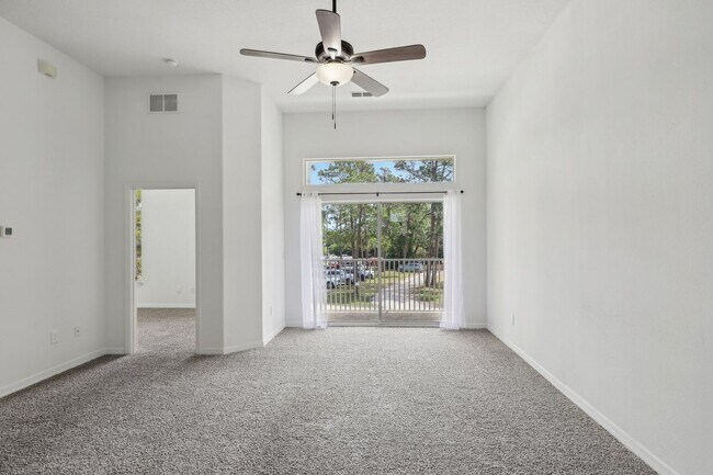 Building Photo - AVAILABLE NOW! 3 Bedroom, 2 Bath with Private Balcony off Primary Bedroom in St. Augustine Shores...
