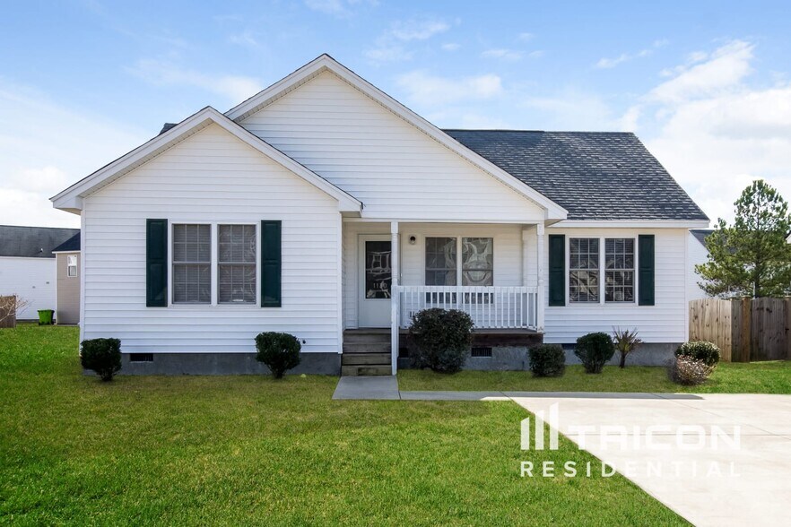 Primary Photo - 1130 Waverly Pl Dr