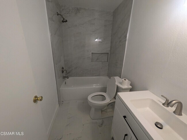 Building Photo - 22949 Sycamore Creek Dr