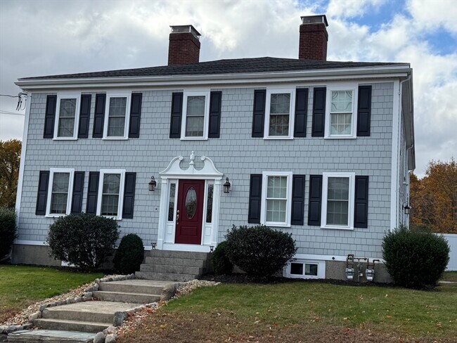 Building Photo - 722 Lowell St