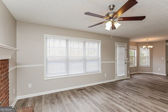 Building Photo - 2152 Glen Hope Ln
