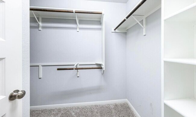 Building Photo - 2013 Arendale Dr