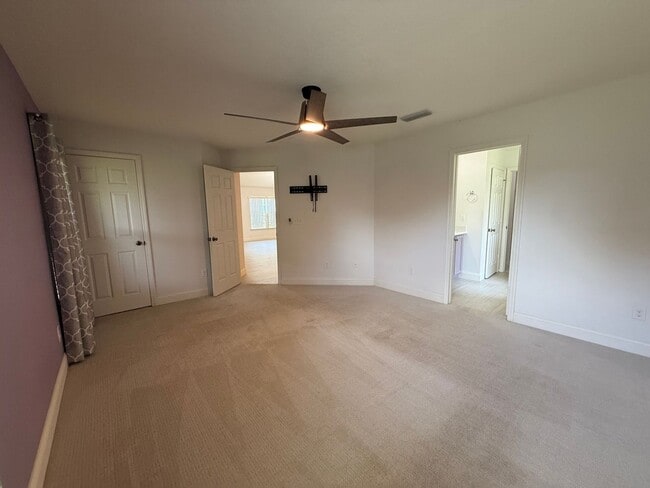 Building Photo - Grande Champion Community! BEAUTIFUL 3 Bed...
