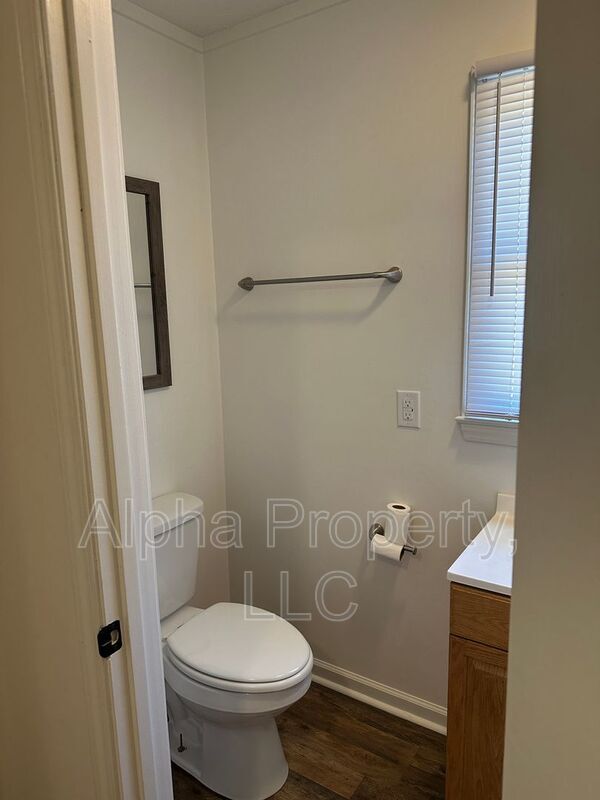 Building Photo - 6610 SC-81