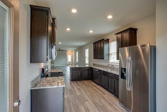 Building Photo - 257 Mount Vernon Way