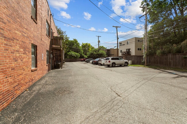 Building Photo - 4110 Clark Ave