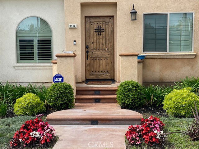 Building Photo - 9116 Florence Ave