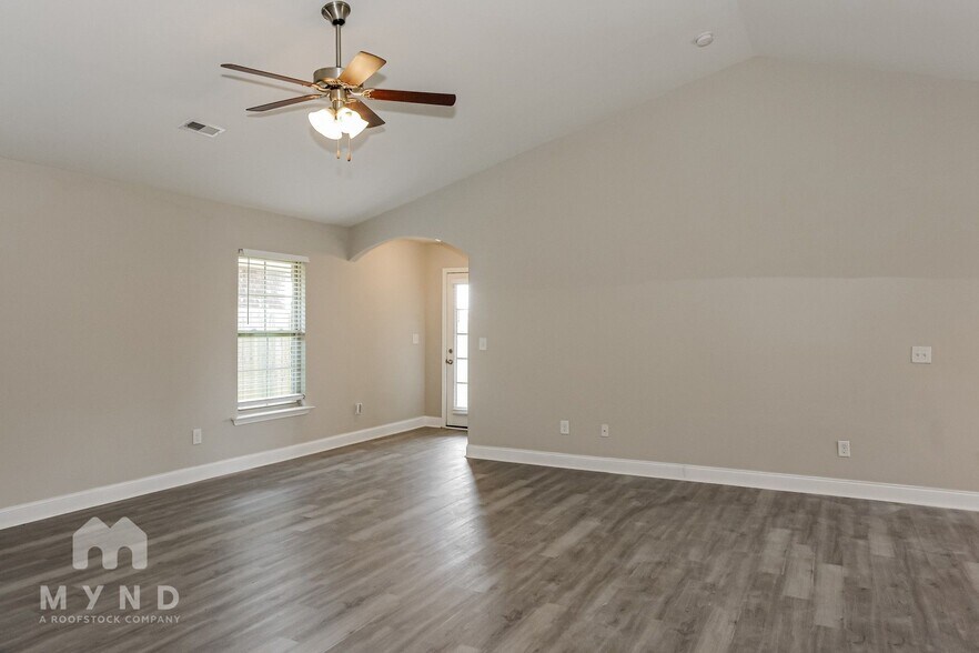 Building Photo - 136 Pitts Griffin Drive